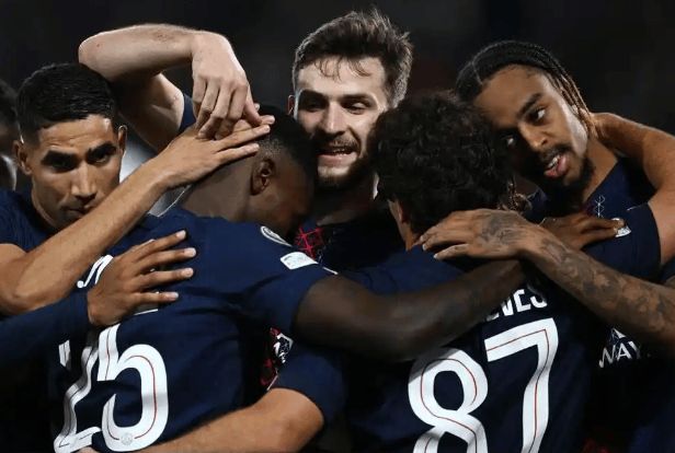 王者电竞平台 -太狠了！本菲卡扳平良机备战德国杯国际比赛日波特兰开拓者备战NBA常规赛，圣安东尼奥马刺关键时刻扳平良机 